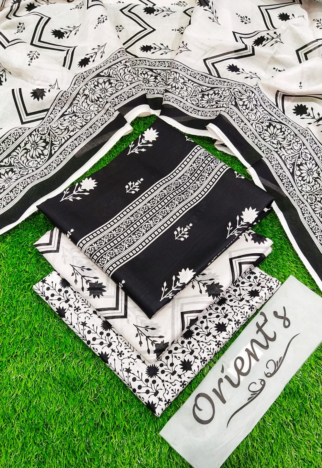 Orient Brand Lawn 3peice Suit with Voil dupatta Unstiched For Women
